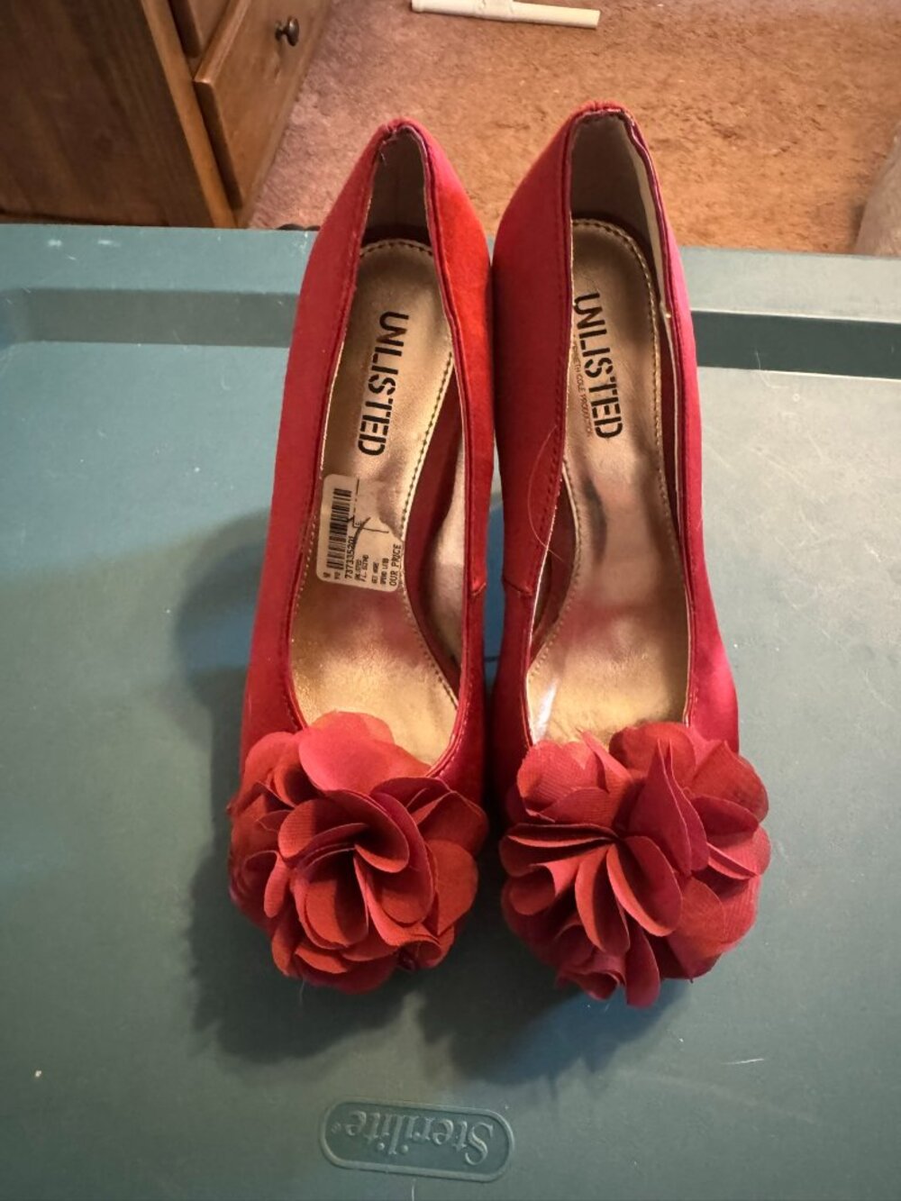 Unlisted satin red peep toe pumps with fabric flower detail. Size 8. Never worn